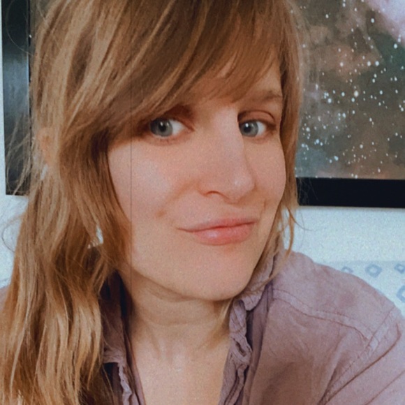 Meet your Posher, Kim - Picture 1 of 1